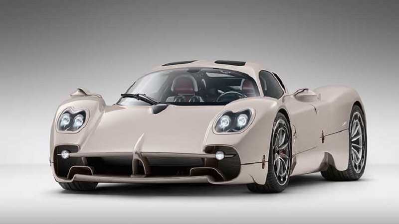 Гиперкар Pagani Utopia обуют в шины Pirelli